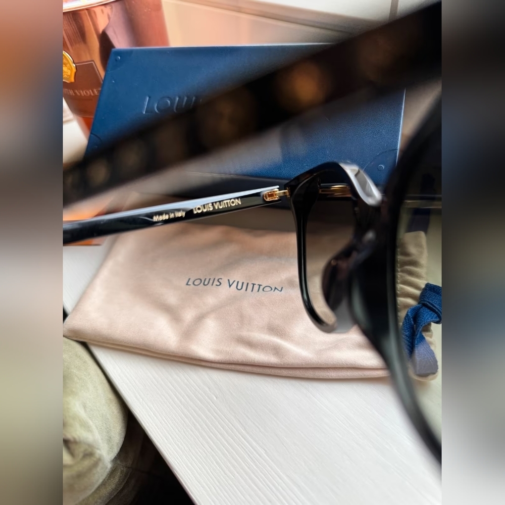 Louis Vuitton Clash Square Sunglasses - Picture 9 of 11